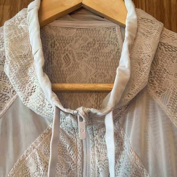 LULULEMON In Depth Lace Jacket - Picture 6 of 15